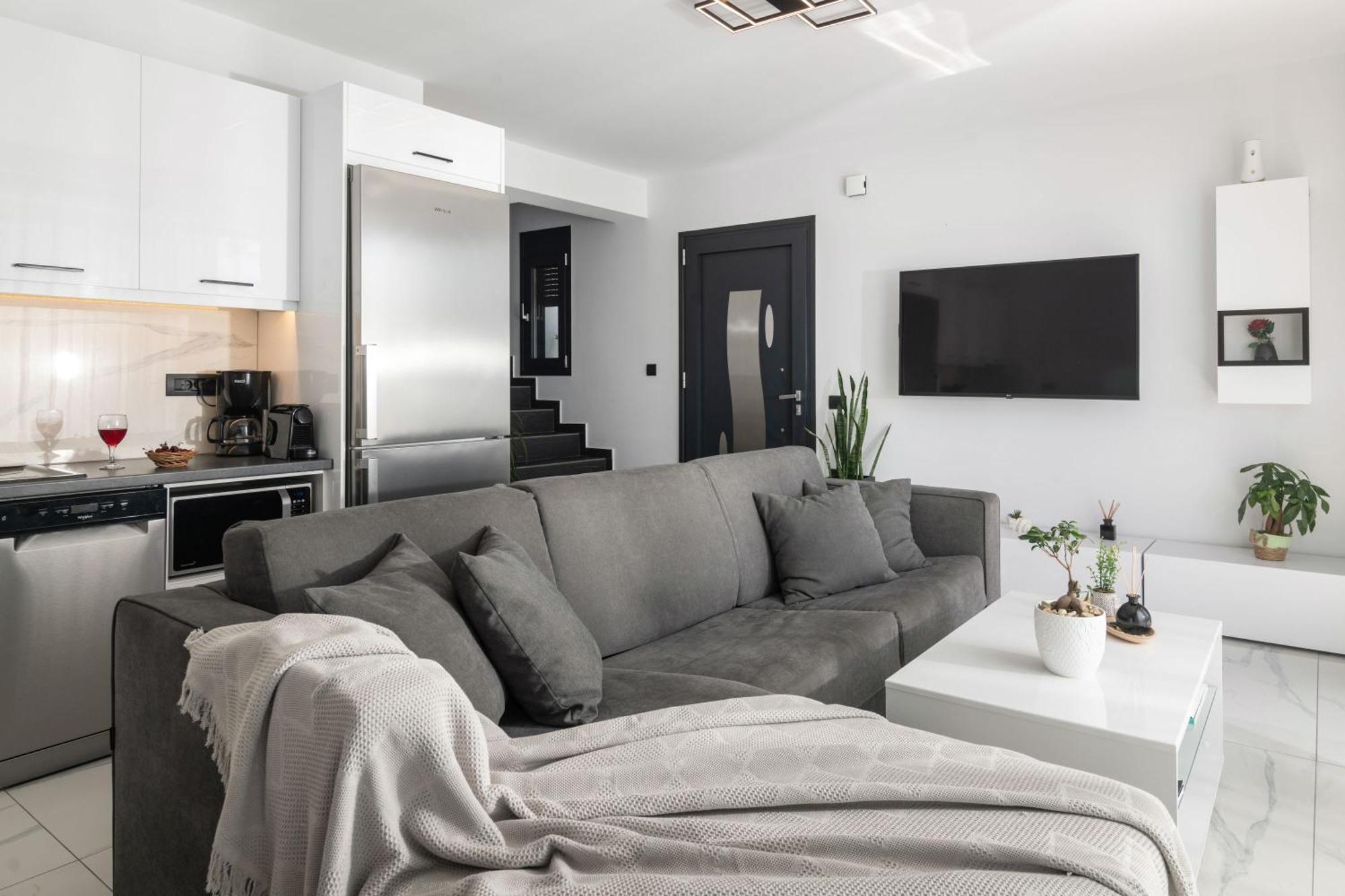 Sunwhite Villas - Private Pool & Cozy Atmosphere, By Zantewize 拉加纳斯 外观 照片