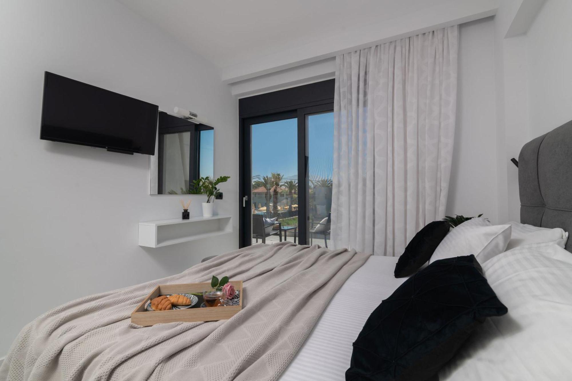 Sunwhite Villas - Private Pool & Cozy Atmosphere, By Zantewize 拉加纳斯 外观 照片