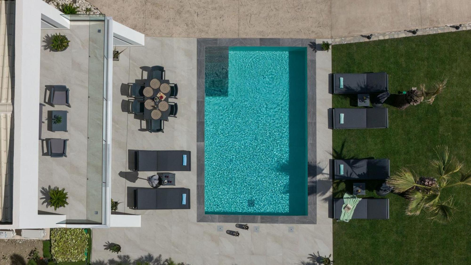 Sunwhite Villas - Private Pool & Cozy Atmosphere, By Zantewize 拉加纳斯 外观 照片