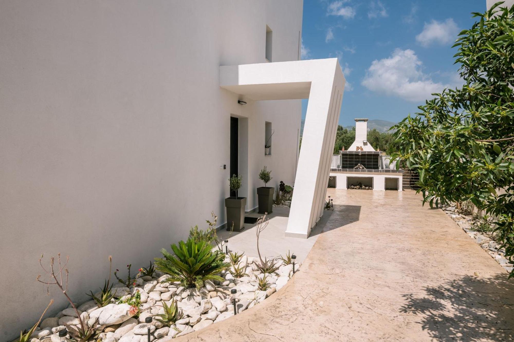Sunwhite Villas - Private Pool & Cozy Atmosphere, By Zantewize 拉加纳斯 外观 照片