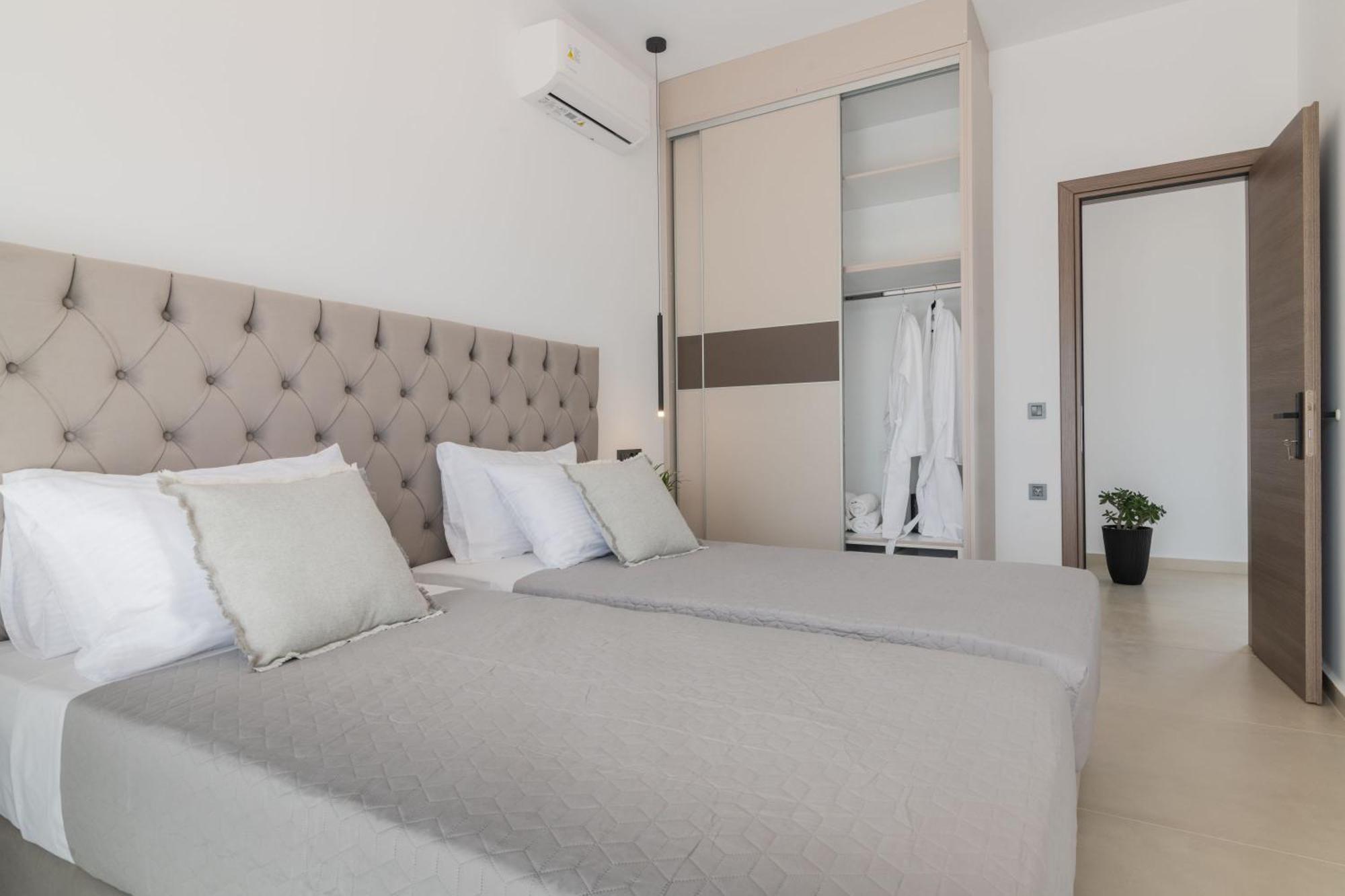 Sunwhite Villas - Private Pool & Cozy Atmosphere, By Zantewize 拉加纳斯 外观 照片