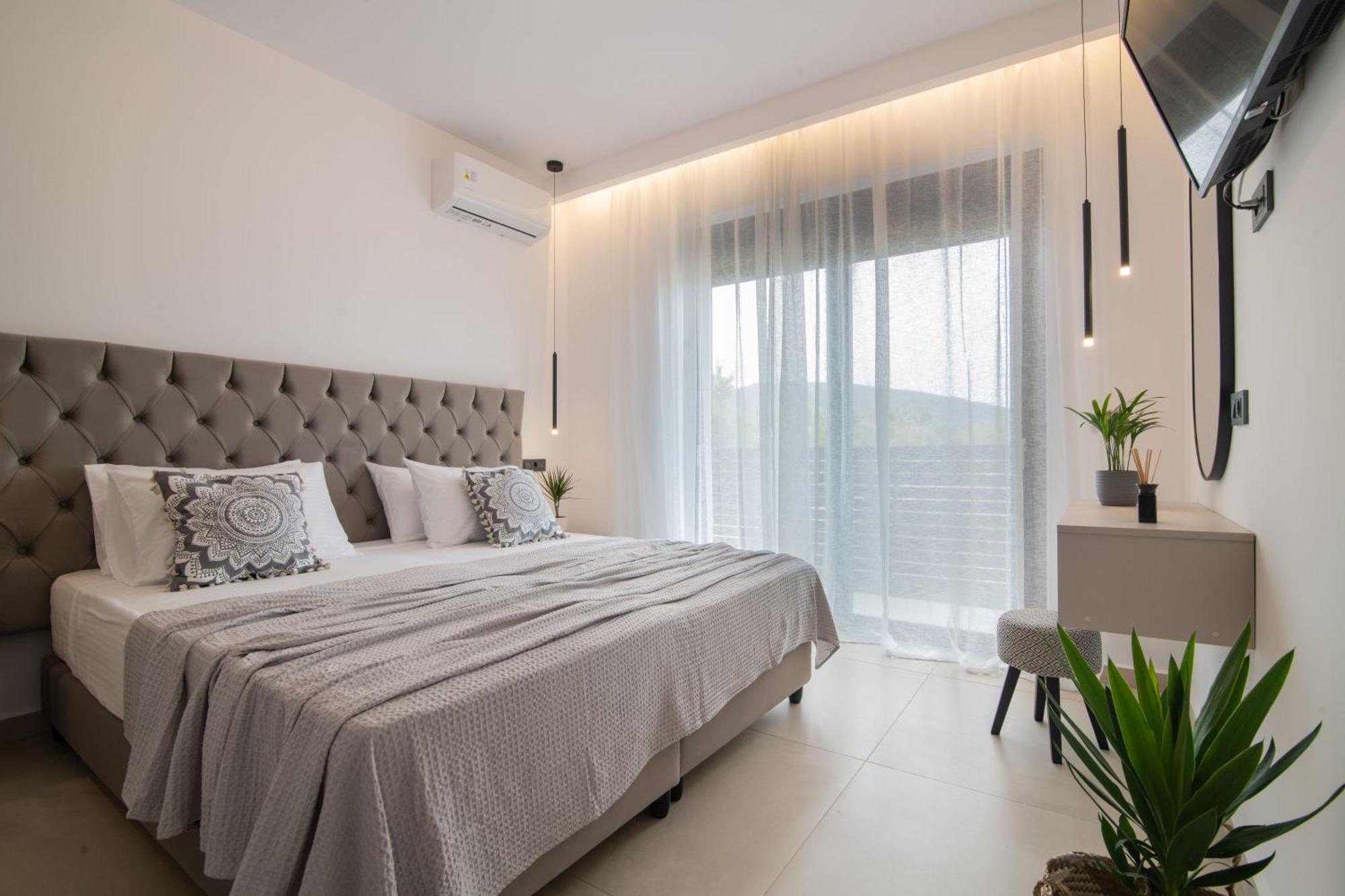 Sunwhite Villas - Private Pool & Cozy Atmosphere, By Zantewize 拉加纳斯 外观 照片